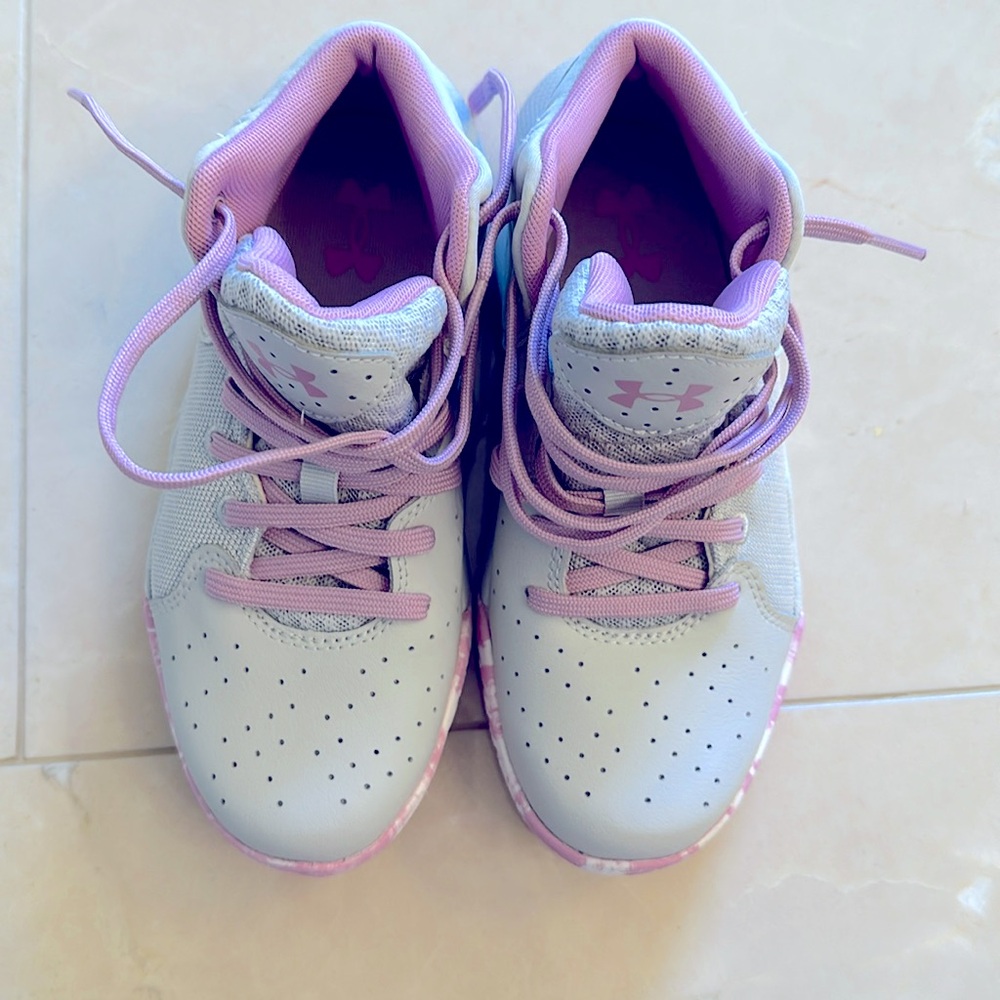 Under Armour kids shoe